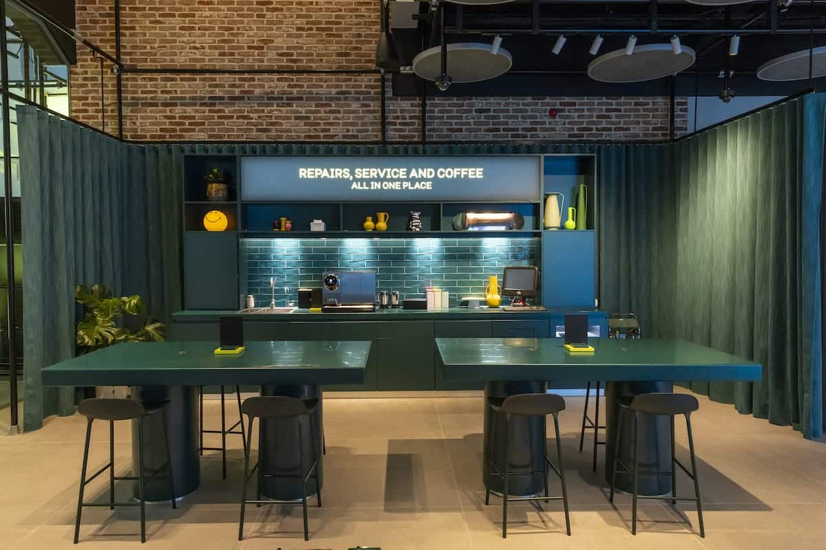 L’opérateur britannique EE vise l’ouverture de plus de 10 magasins expérientiels en 2024.