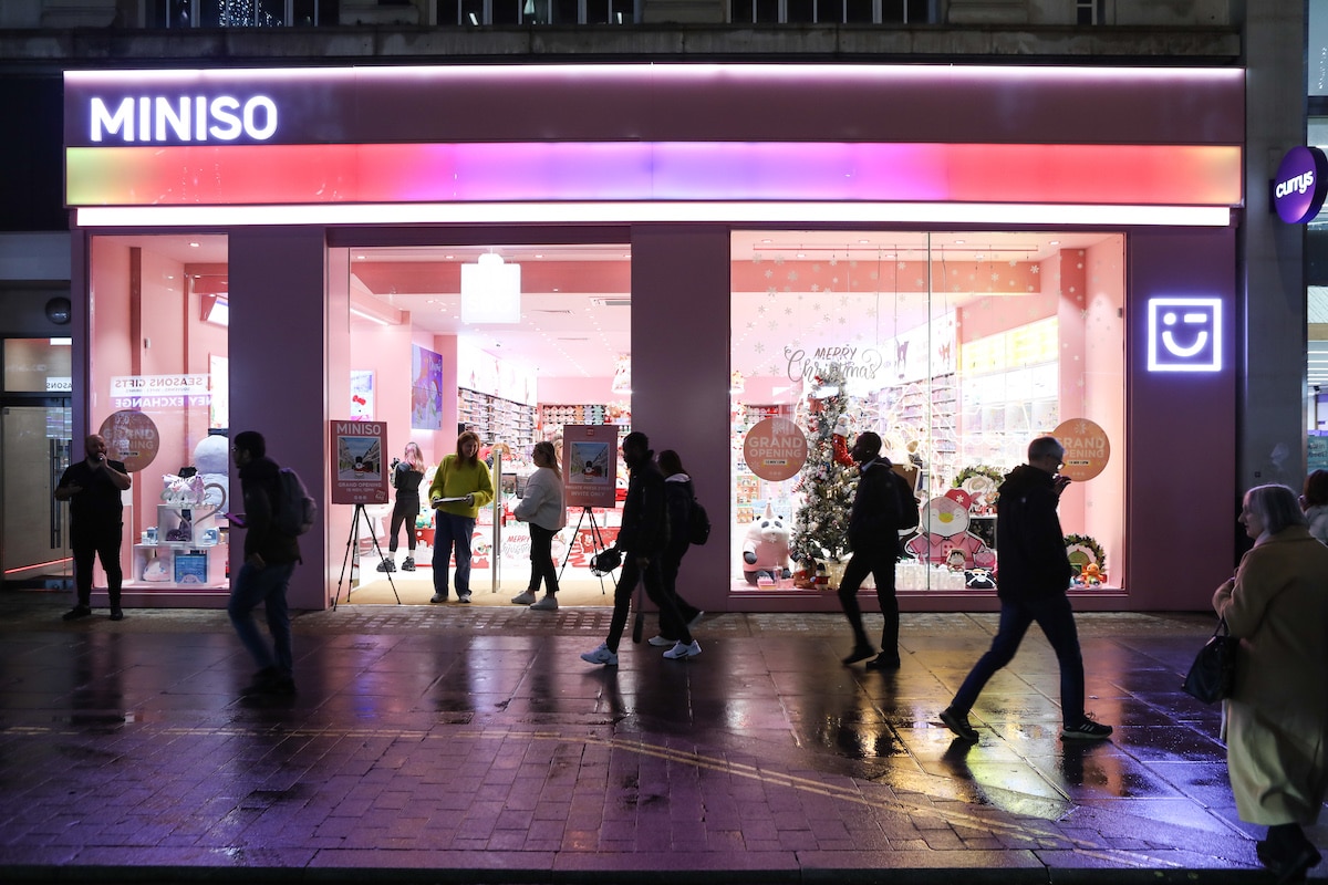 Miniso ouvre un flagship sur les Champs-Elysées.
