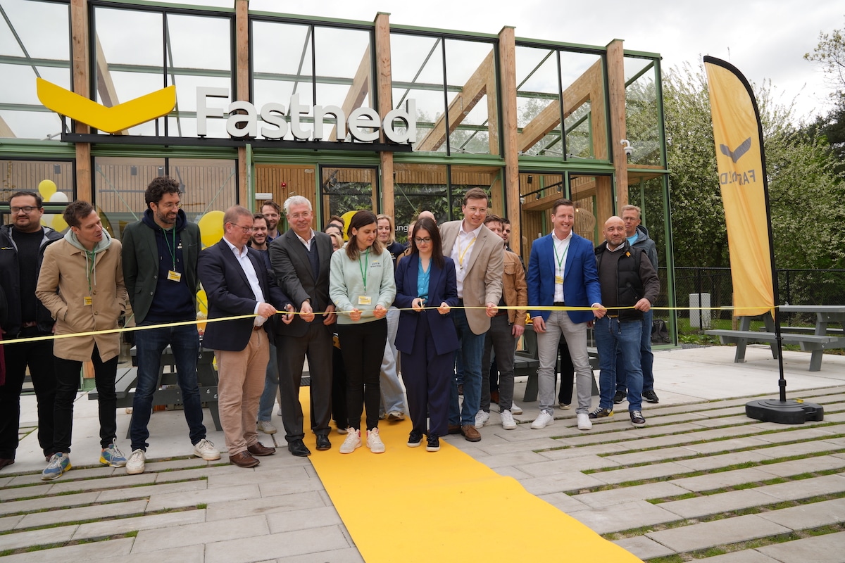 Fastned opens first motorway service station in Belgium: A glimpse into the future of electric vehicle charging.